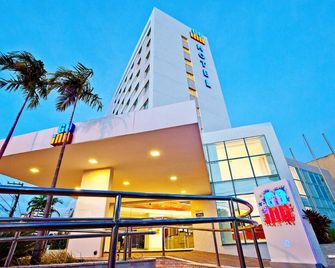 Go Inn Hotel Aracaju - Aracaju - Building