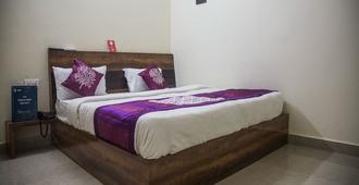 OYO 9123 Baghban Residency - Gwalior - Bedroom