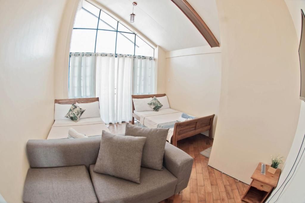 The Half House by Elmar Cabin