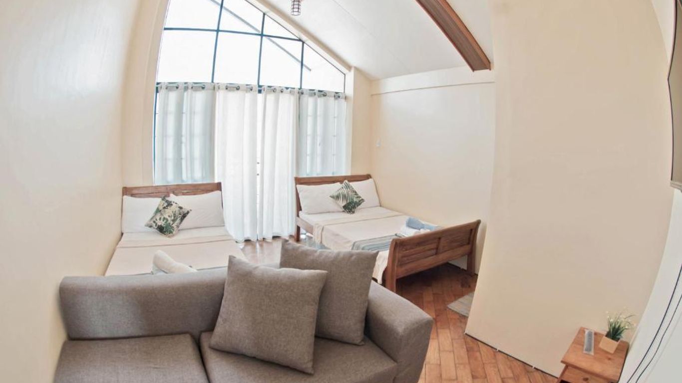 The Half House by Elmar Cabin