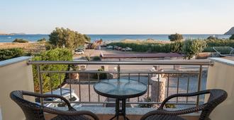 Evgatis Hotel - Myrina - Balcony