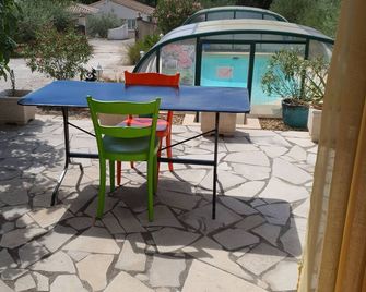 No, available - Aubais - Patio