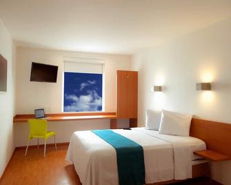 One Monclova - Monclova - Bedroom