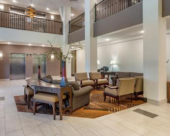 Holiday Inn Express Branson-Green Mountain Drive By IHG - Branson - Lobby