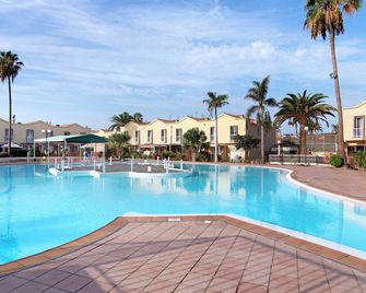 Place Oasis Green Luxury Pool - Maspalomas - Pool
