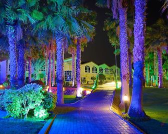 Sandy Beach Hotel and Resort - Al Aqah - Extérieur