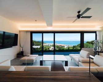 Villa Chinenblue - Nanjo - Living room