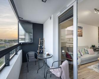 Shortstaypoland Marywilska (B137) - Warsaw - Balcony