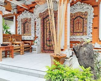 Binaria Museum Hotel - Buleleng - Uteplats
