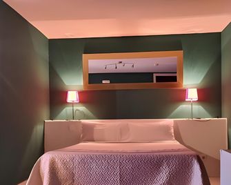 Hostal Aravaca - Madrid - Bedroom