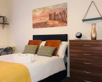 Townhouse @ Underwood Lane - Crewe - Bedroom