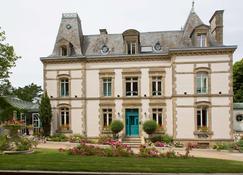 Clos de Vallombreuse, The Originals Relais (Relais du Silence) - Требуль - Здание