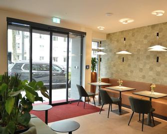 Day8 Hotel - 科隆 - 餐廳