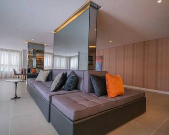 Studio Giovanni Gronchi - Ao Lado do Metrô - Sao Paulo - Living room