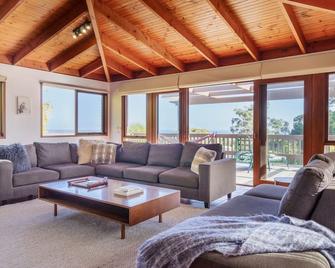 Bayview Escape Mccrae - McCrae - Living room