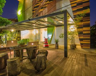 Delio Boutique Hotel - Udon Thani - Patio