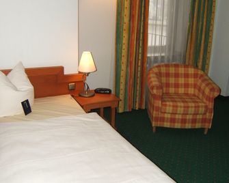 City Hotel Kaiserhof - Offenbach am Main - Chambre