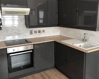 Self-Catering Apartment in Guernsey - Forest - Kitchen