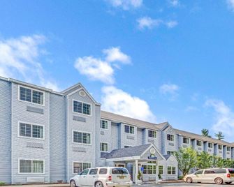 Days Inn by Wyndham Sturbridge - Sturbridge - Bygning