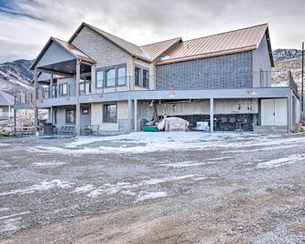 Newly Built Tooele Suite with Stunning Views! - Tooele - Budova