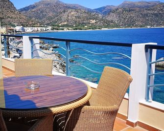 Hotel On The Rocks - Palaiochora - Balcony