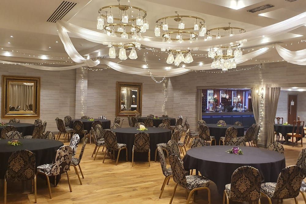 Brook Hall Hotel - Ellesmere Port - Restaurant
