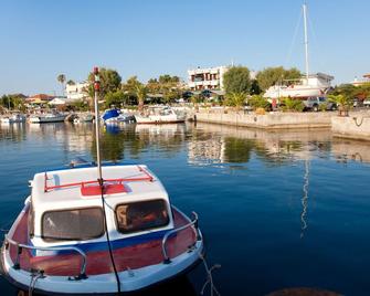 Akroyali Hotel & Villas - Agios Andreas - Outdoors view