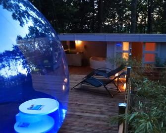 Bubble d'O - Unusual rental! - Dournazac - Patio