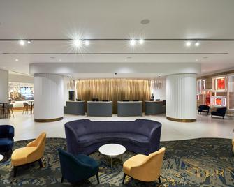 The Cumberland - London - Lobby