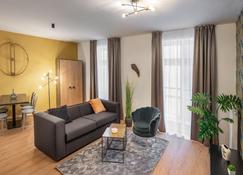 VN48 Suites by Adrez Living - Prague - Living room