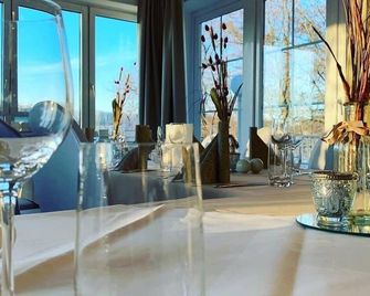 Strandhotel Vier Jahreszeiten Buckow - Buckow - Restaurant