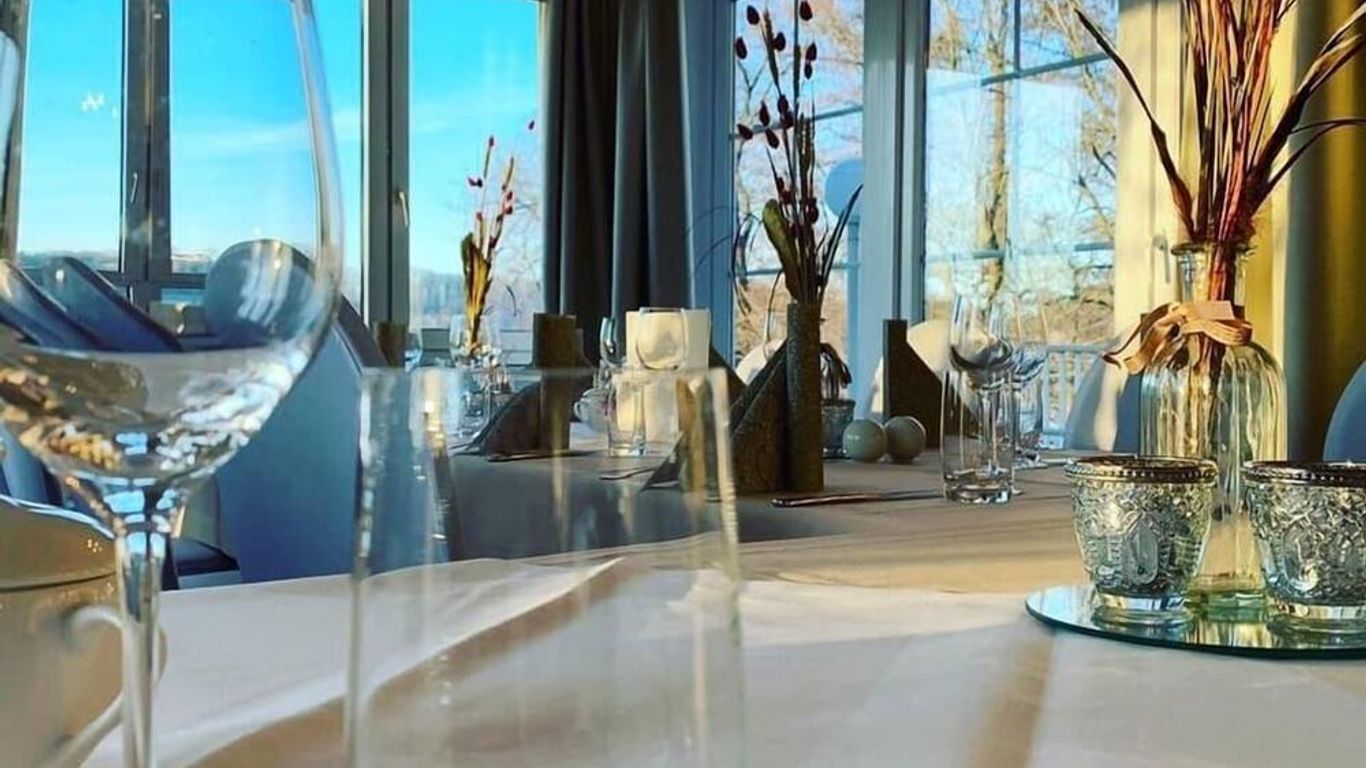 Strandhotel Vier Jahreszeiten Buckow