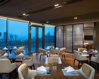 Howard Johnson by Wyndham Yacht Club Hotel Changsha - Changsha - Restaurante