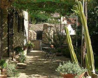 Sa Domu de sa Contissa - Siurgus Donigala - Patio