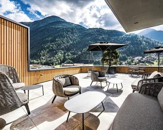 Sporthotel Alpina Sölden - זולדן - מרפסת