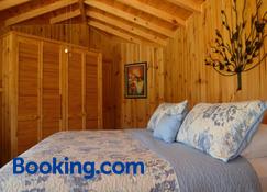 Villa Real Lodge Hotel - Totolapan - Bedroom