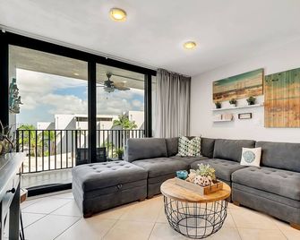 Stunning Ocean View/Sunsets, A true 'Gem by the Sea' great for relaxation & fun - Key Largo - Huiskamer