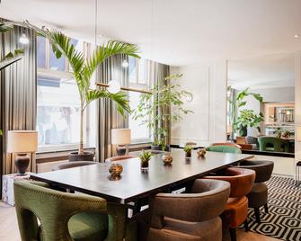 بارك سنترال لاهاي، ضمن مجموعة سيركل - لاهاي - غرفة طعام