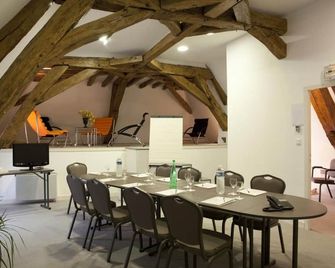 Hotel l'Orée Des Vignes - Vougeot - Eetruimte