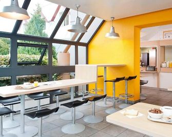 Enzo Hotels 1er Prix Charleville - Charleville-Mézières - Restaurante