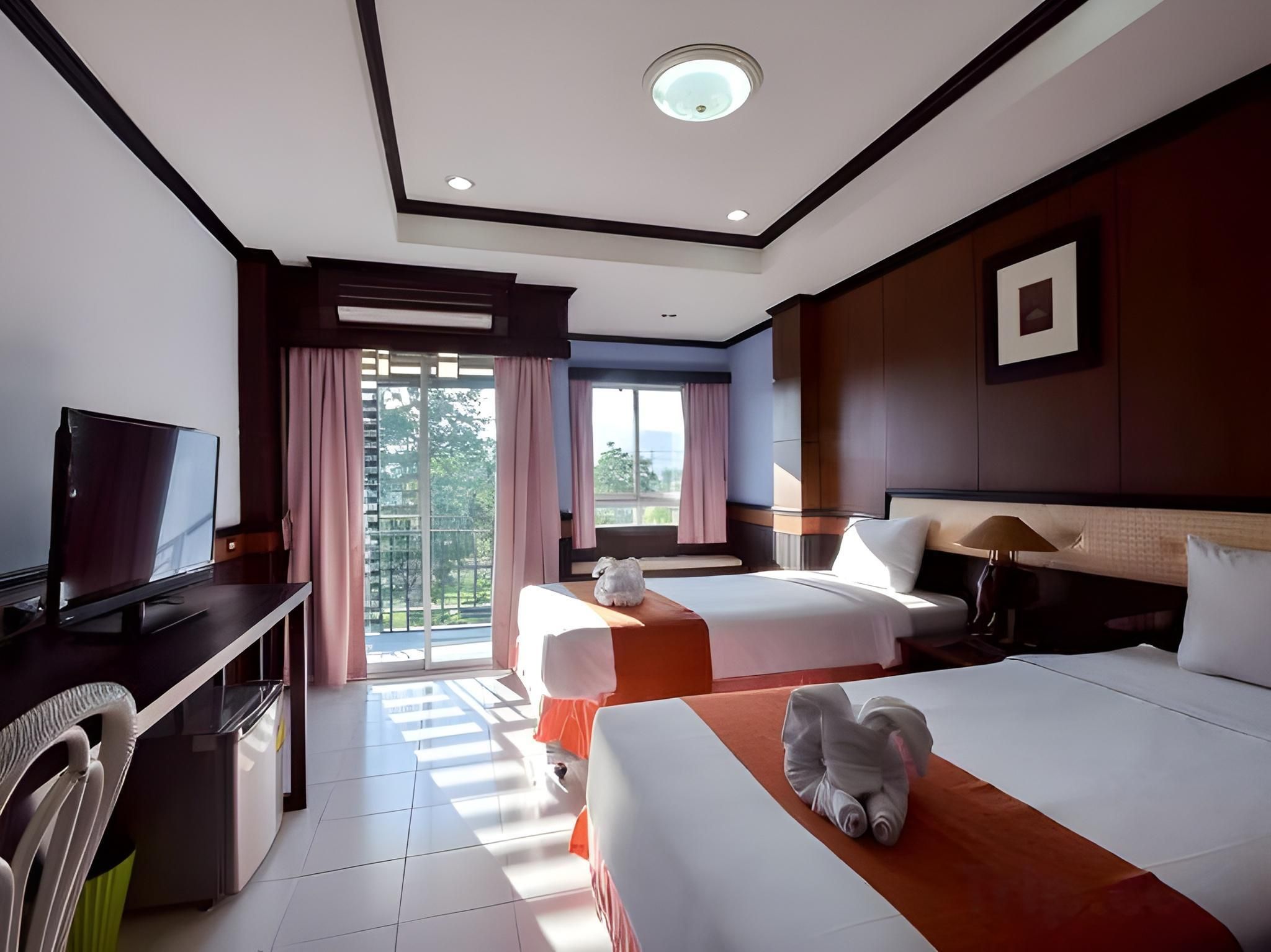 سيزونز بالاس هواهين هوتل