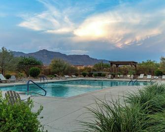 2 Bedroom plus Office Gem in Gold Canyon - Gold Canyon - Piscina
