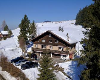 Apartment with garden at the foot of the Säntis - Urnäsch - Building