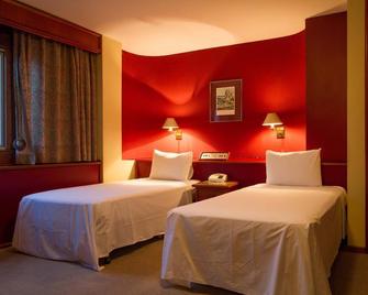 Hotel Tibagi - Curitiba - Bedroom