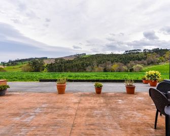 Cómoda casa en entorno natural y cerca de la playa - Somo - Balcone