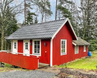 Amazing Home In Kinnahult With Wifi - Kinna - Building