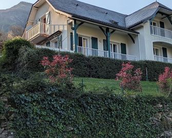 Large, comfortable house with exceptional mountain views - Laruns - Building