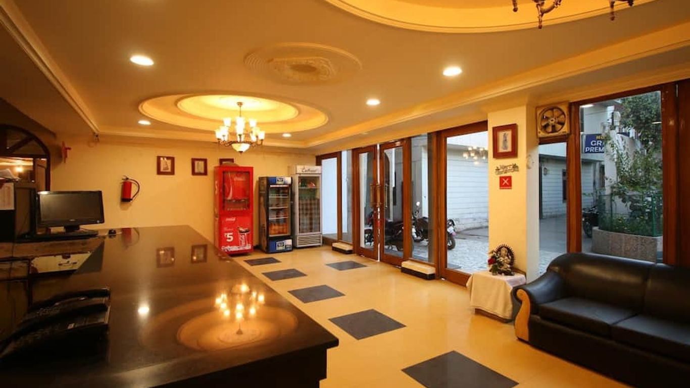 Motel Divine International