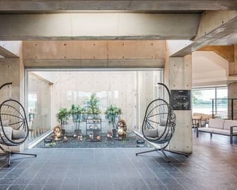 Satonuma Resort Hotel Komorinu - Tatebayashi - Lobby