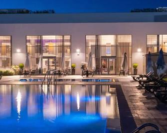 Vila Gale Evora - Evora - Pool